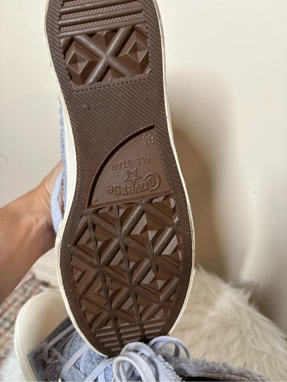 {GUC} Converse Chuck Taylor All Star Hi Lift Cosy Club Trainer 8.5 US